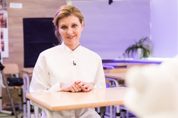 Елена Зеленская чувствует себя лучше и начала выздоравливать от коронавирусной инфекции
Елена Зеленская чувствует себя лучше и начала выздоравливать от коронавирусной инфекции