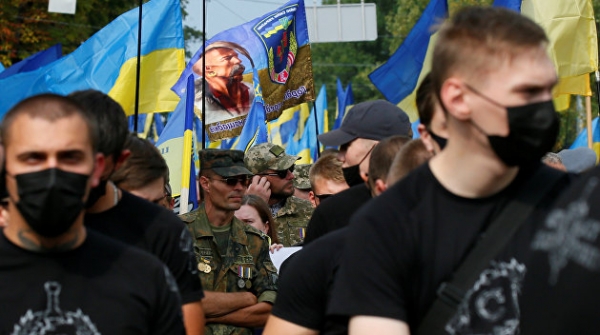 Если бы кто-то заплатил националистам, Зеленского свергли бы за один час — Рудяков Если бы кто-то заплатил националистам, Зеленского свергли бы за один час — Рудяков