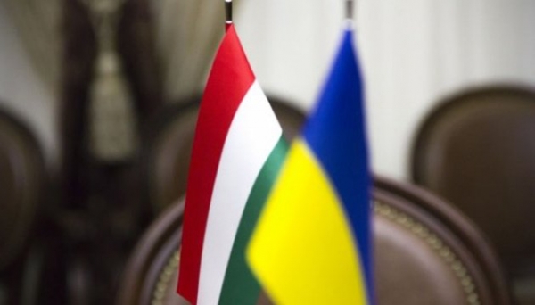 Евросоюз не будет вмешиваться в конфликт Украины и Венгрии из-за выборов
Евросоюз не будет вмешиваться в конфликт Украины и Венгрии из-за выборов