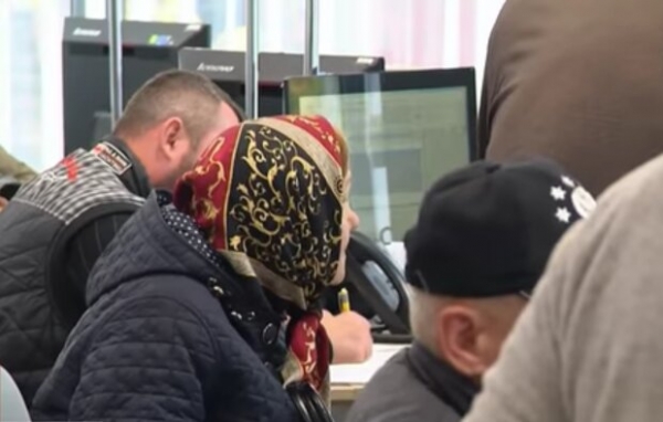 Украинцев массово заставят возвращать деньги за субсидии: проверят пенсионеров, безработных и льготников Украинцев массово заставят возвращать деньги за субсидии: проверят пенсионеров, безработных и льготников