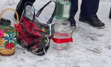 Где нужно оставить воду и мыло 13 октября и как защититься от бед: обряды и запреты на день Иверской иконы Где нужно оставить воду и мыло 13 октября и как защититься от бед: обряды и запреты на день Иверской иконы
