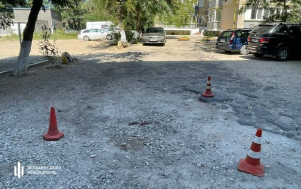 В Одесской области полицейский дважды переехал пенсионерку и скрылся: пожилая женщина от травм скончалась в больнице В Одесской области полицейский дважды переехал пенсионерку и скрылся: пожилая женщина от травм скончалась в больнице