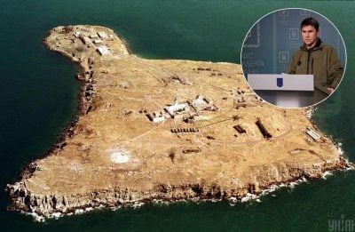 Бить Россию &ndash; приучать ее к доброй воле: Подоляк призвал к новым ударам по врагу после Змеиного
