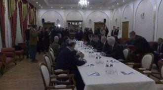 Полный вывод войск: Арестович озвучил требования Украины на переговорах с Россией
Полный вывод войск: Арестович озвучил требования Украины на переговорах с Россией