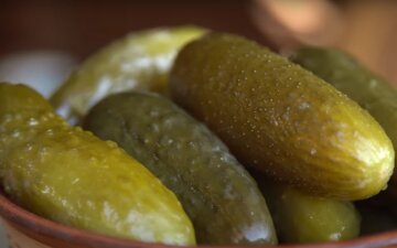 Тянет на солененькое - это не беременность: как ваши любимые продукты могут стать сигналом об опасности Тянет на солененькое - это не беременность: как ваши любимые продукты могут стать сигналом об опасности