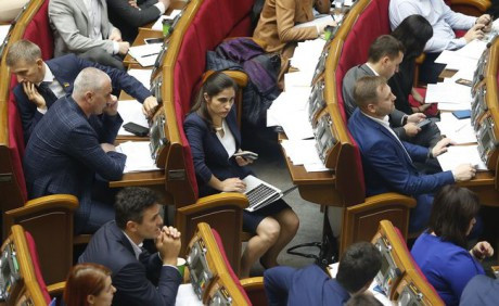 Рада приняла закон о поддержке украинских политзаключенных Рада приняла закон о поддержке украинских политзаключенных