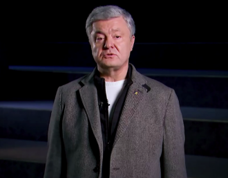 Порошенко объяснил, почему Медведчук стал посредником между Украиной и РФ
Порошенко объяснил, почему Медведчук стал посредником между Украиной и РФ