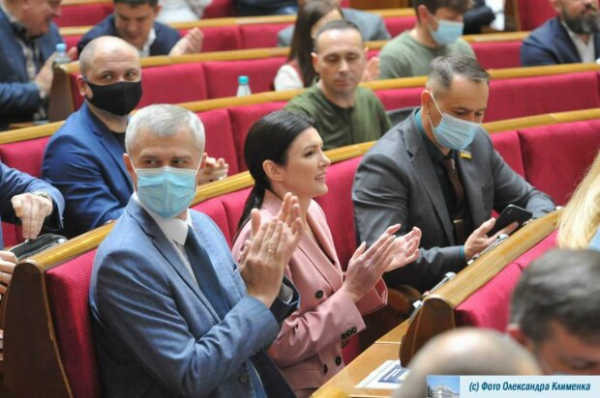 Нардепы заявили об официальной легализации медицинского каннабиса в Украине: разрешения, сроки и условия выращивания Нардепы заявили об официальной легализации медицинского каннабиса в Украине: разрешения, сроки и условия выращивания