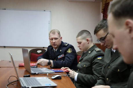 Украинские курсанты победили в международных соревнованиях "Право вооруженных конфликтов"