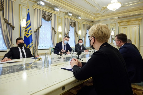 Президент Украины провел встречу с премьер-министром Литвы Президент Украины провел встречу с премьер-министром Литвы