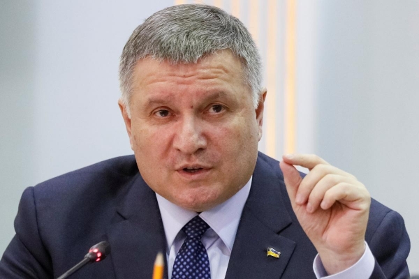 "Гнать махрового идиота": Аваков прошелся по словам Фокина о Донбассе
                                                                                
