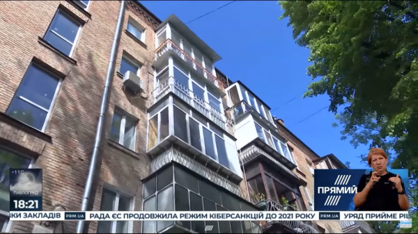 Журналисты нашли у главы СБУ Баканова богатый особняк под Киевом
Журналисты нашли у главы СБУ Баканова богатый особняк под Киевом