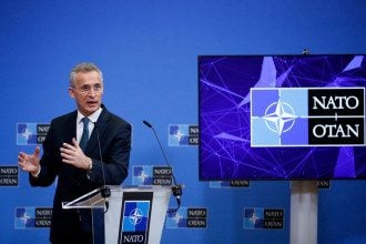 "Сейчас самый опасный момент в сфере безопасности": Столтенберг о ситуации вокруг Украины
"Сейчас самый опасный момент в сфере безопасности": Столтенберг о ситуации вокруг Украины