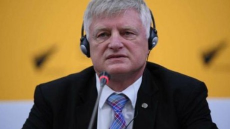 Ультраправый депутат Бундестага признал, что ездил в оккупированный Крым за деньги Кремля Ультраправый депутат Бундестага признал, что ездил в оккупированный Крым за деньги Кремля