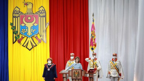 Мая Санду вступила в должность президента Молдовы Мая Санду вступила в должность президента Молдовы
