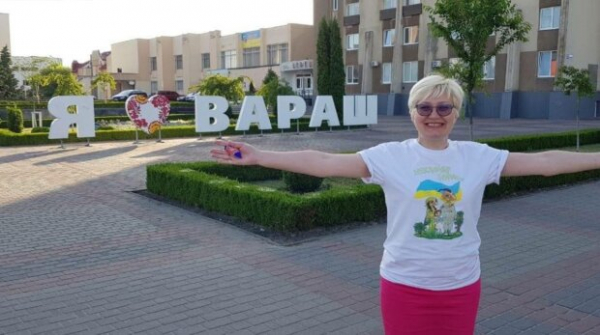 Защитница украинского языка Ницой показала, что творится в школах: "На улице, с учителями и между собой" Защитница украинского языка Ницой показала, что творится в школах: "На улице, с учителями и между собой"