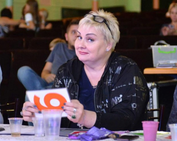 Виктория Булитко из "Дизель шоу" отыскала покойную Марину Поплавскую: "Ты с нами и помогаешь" Виктория Булитко из "Дизель шоу" отыскала покойную Марину Поплавскую: "Ты с нами и помогаешь"