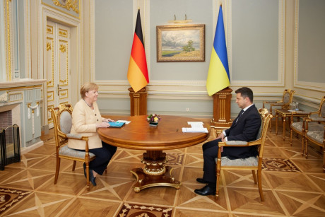 Германия выступает за новые санкции против РФ, если та попытается использовать "Северный поток 2" как оружие, - Меркель Германия выступает за новые санкции против РФ, если та попытается использовать "Северный поток 2" как оружие, - Меркель