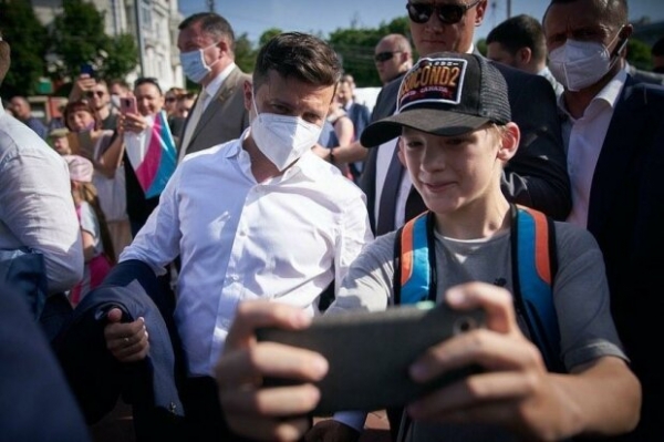 Главное за ночь - почему Зеленский "убрал" Богдана, взрыв возле посольства и долги Украины перед МВФ Главное за ночь - почему Зеленский "убрал" Богдана, взрыв возле посольства и долги Украины перед МВФ