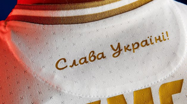 Форма и есть содержание. Футбол здесь ни при чем Форма и есть содержание. Футбол здесь ни при чем