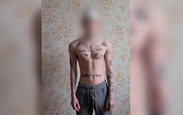 ФСБ задержала "сторонников украинских радикалов" в девяти городах России ФСБ задержала "сторонников украинских радикалов" в девяти городах России