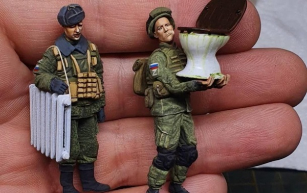 Гендерно-нейтральные туалеты: в РФ назвали цель войны в Украине
