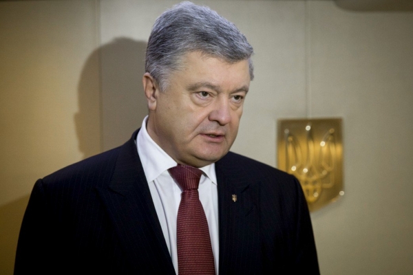 Генпрокуратура намерена вызвать Порошенко на допрос в качестве подозреваемого
Генпрокуратура намерена вызвать Порошенко на допрос в качестве подозреваемого