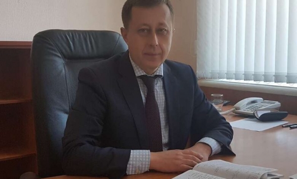 Глава Госпродпотребслужбы Херсонской области возглавил махинации с приобретением легковых автомобилей для районных управлений - СМИ
Глава Госпродпотребслужбы Херсонской области возглавил махинации с приобретением легковых автомобилей для районных управлений - СМИ
