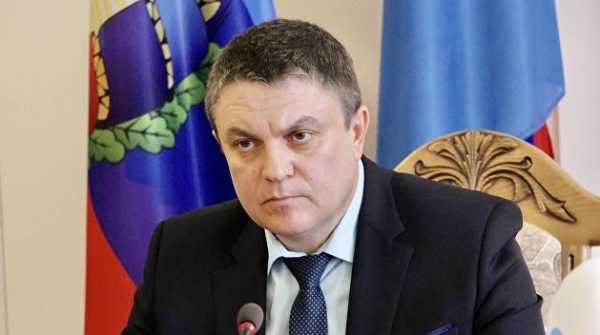 Глава ЛНР: Киев устраивает шоу на фоне обострения в Донбассе Глава ЛНР: Киев устраивает шоу на фоне обострения в Донбассе