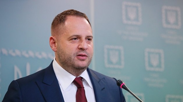 Глава Офиса Зеленского призвал вернуться к «режиму тишины» в Донбассе Глава Офиса Зеленского призвал вернуться к «режиму тишины» в Донбассе