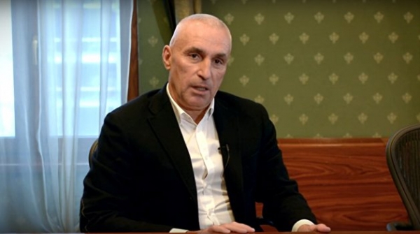Харьков, Днепр и... Донецк? Бизнесмен Ярославский ставит украинские аэропорты на крыло Харьков, Днепр и... Донецк? Бизнесмен Ярославский ставит украинские аэропорты на крыло
