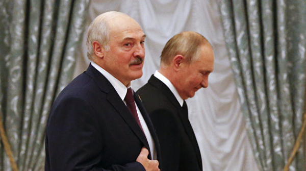 И пусть запад кусает локти. Путин и Лукашенко согласовали 28 дорожных карт и передали их Госсовету СГ И пусть запад кусает локти. Путин и Лукашенко согласовали 28 дорожных карт и передали их Госсовету СГ