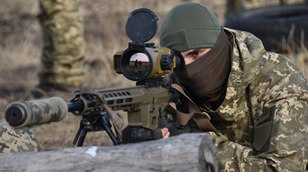 Инструкторы НАТО готовят украинских снайперов в лагере под Мариуполем Инструкторы НАТО готовят украинских снайперов в лагере под Мариуполем