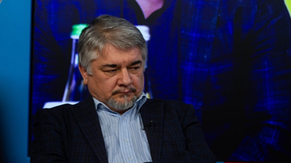 Ищенко описал, что начнется, если в России заблокируют Facebook и YouTube Ищенко описал, что начнется, если в России заблокируют Facebook и YouTube