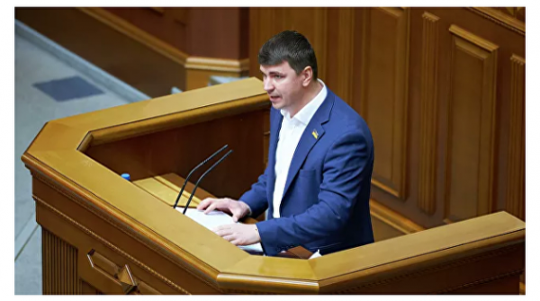 «Измельчить и засыпать в алкоголь». Кто подтвердил версию об отравлении Полякова «Измельчить и засыпать в алкоголь». Кто подтвердил версию об отравлении Полякова