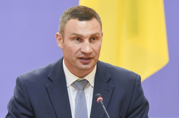 Кабмин повысил оклад мэру Киева Виталию Кличко
Кабмин повысил оклад мэру Киева Виталию Кличко