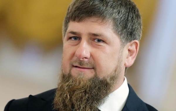Кадыров отрицает слухи о заболевании COVID-19 Кадыров отрицает слухи о заболевании COVID-19
