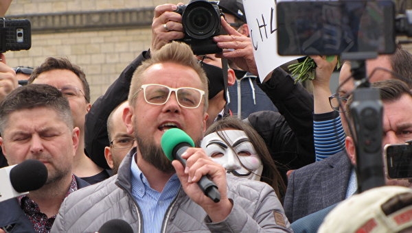 Как кандидата в президенты Польши арестовали за попытку прогуляться к президентскому дворцу