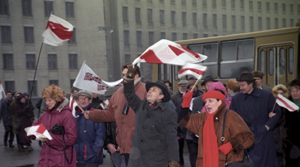 Как оппозиционеры и рабочие бунтовали против Лукашенко в 1995 - 1999 годах