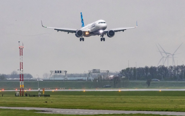Канада разрешила Airbus использовать титан из России - СМИ Канада разрешила Airbus использовать титан из России - СМИ
