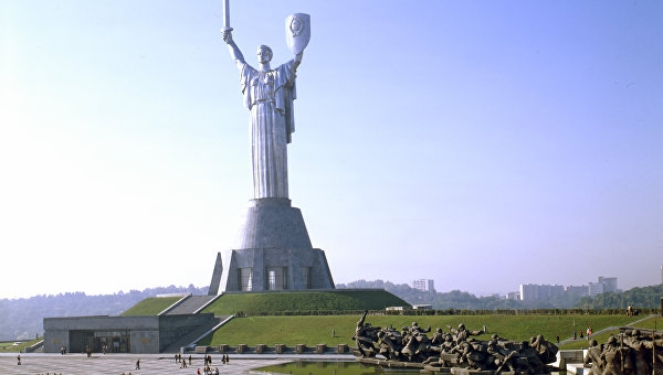 Киев до и после. Украинская столица отметит грустный День рождения Киев до и после. Украинская столица отметит грустный День рождения