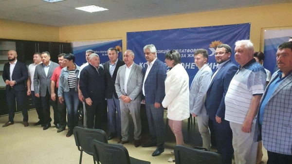 
                    Команда ОПЗЖ в Волновахе представила своих кандидатов на местных выборах                