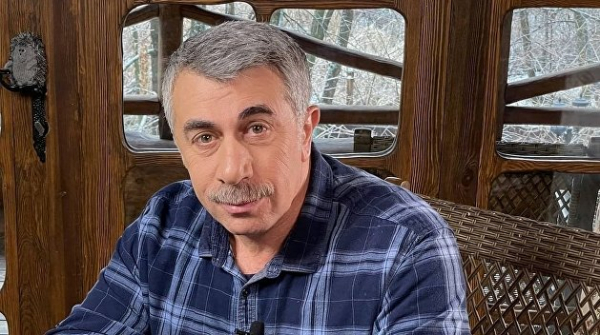 Комаровский рассказал, чем фрукты могут навредить ребенку Комаровский рассказал, чем фрукты могут навредить ребенку