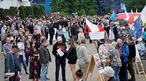 Константинов объяснил, почему в Белоруссии жестко подавляют протесты против Лукашенко Константинов объяснил, почему в Белоруссии жестко подавляют протесты против Лукашенко