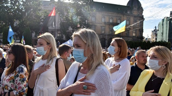 Коронавирус бьёт по Украине: неприкасаемых для болезни нет Коронавирус бьёт по Украине: неприкасаемых для болезни нет
