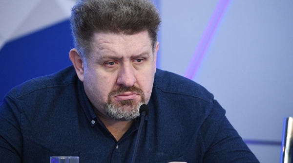 Кость Бондаренко объяснил, почему власти Украины не дают ход уголовным делам Порошенко Кость Бондаренко объяснил, почему власти Украины не дают ход уголовным делам Порошенко