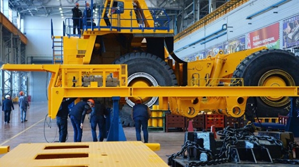 КрАЗ не научил. Рабочие БелАЗа и МАЗа рискуют повторить судьбу украинцев КрАЗ не научил. Рабочие БелАЗа и МАЗа рискуют повторить судьбу украинцев