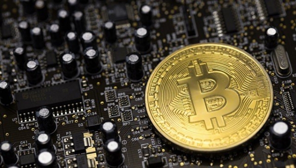 
                    Курс биткоина впервые в истории поднялся выше 28 тыс. долларов                