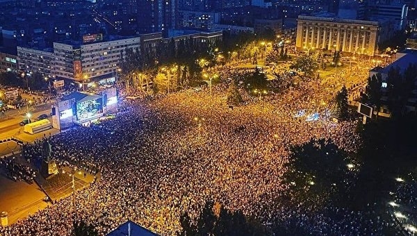 Лепс и 70 тысяч зрителей. В Донецке прошёл концерт, который уже стал легендарным Лепс и 70 тысяч зрителей. В Донецке прошёл концерт, который уже стал легендарным