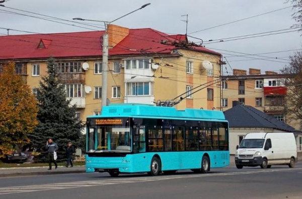 
                    Луцк попросил областную комиссию позволить запустить общественный транспорт в городе, - Пустовит                